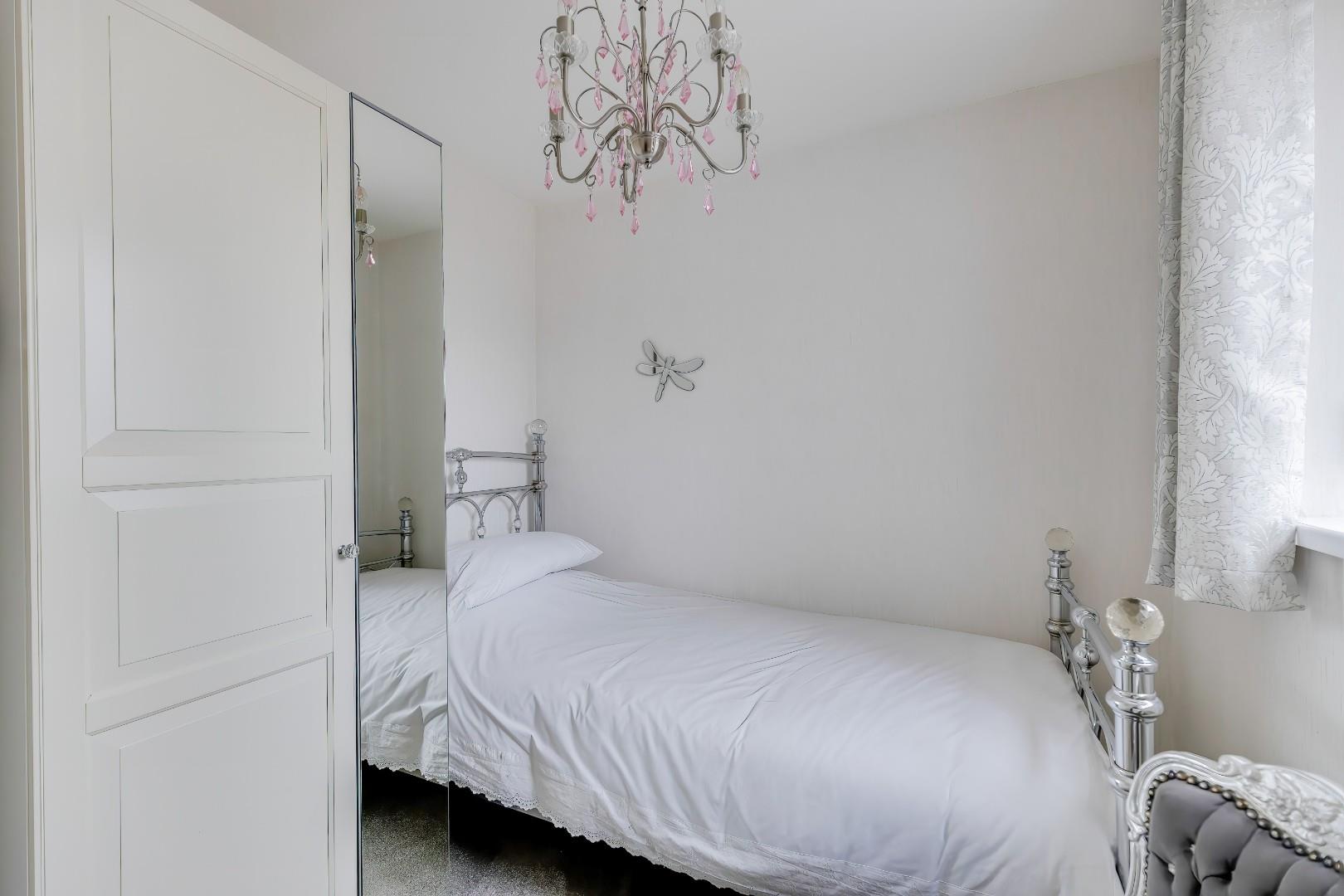 2 Priory Gardens, Barry, CF63 1FH